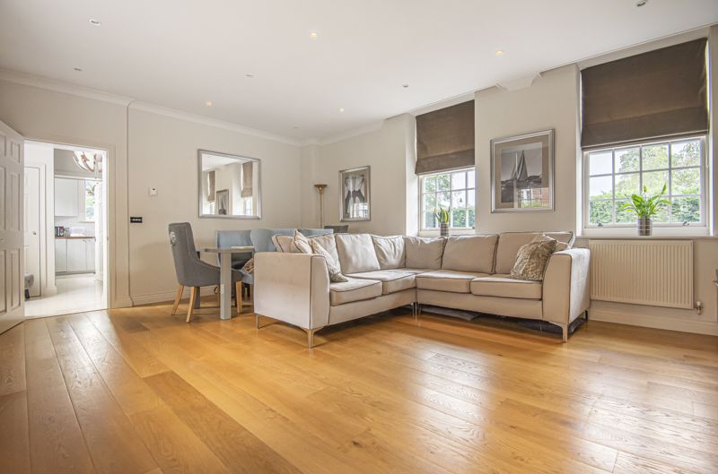 Living room- click for photo gallery